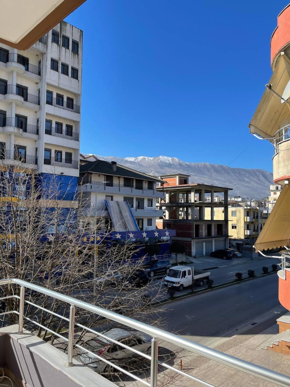 Bora Hotel Gjirokastër 外观 照片