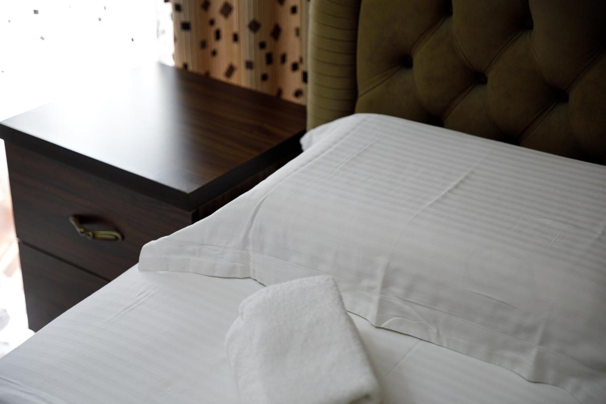 Bora Hotel Gjirokastër 外观 照片