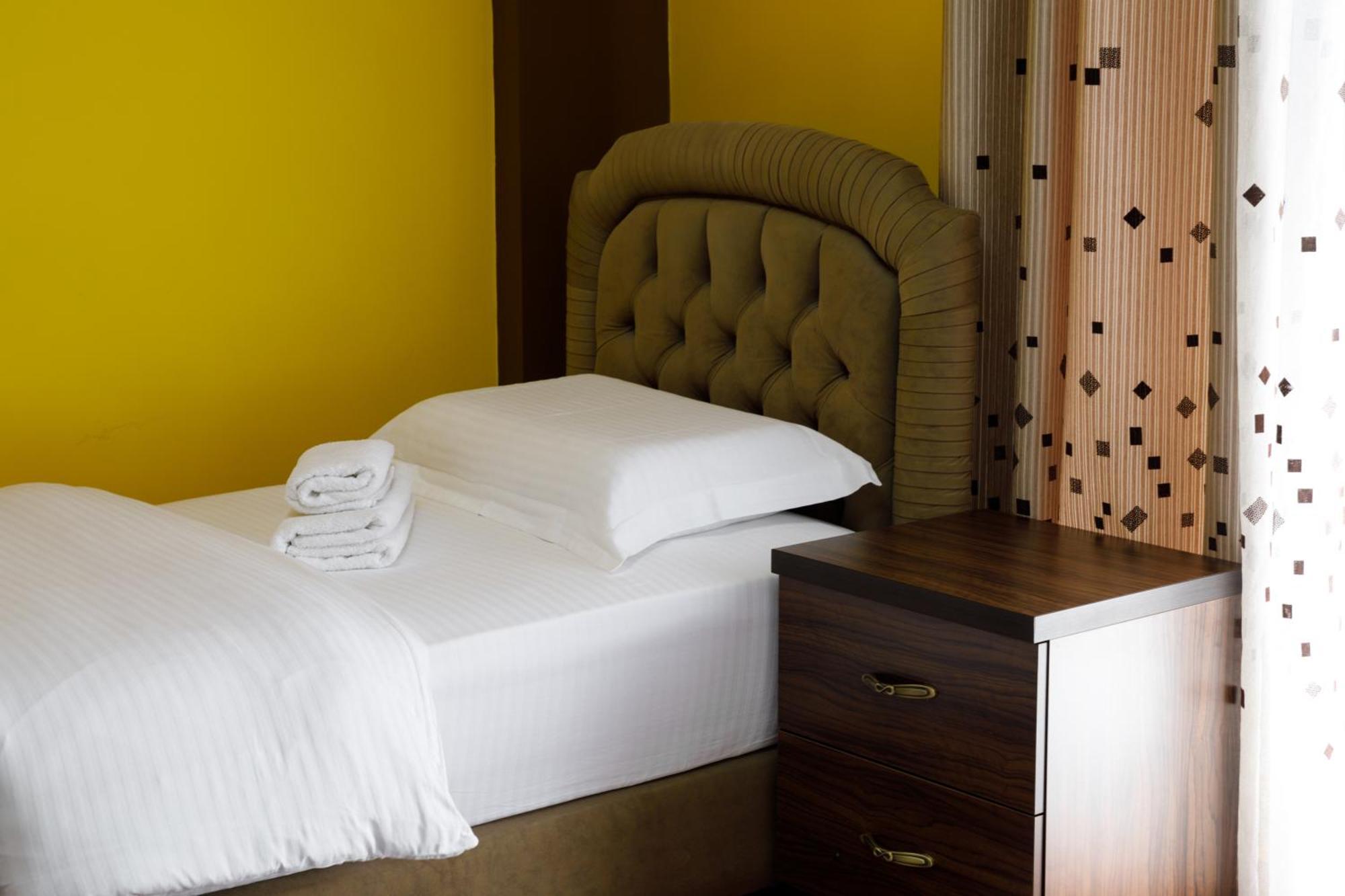 Bora Hotel Gjirokastër 外观 照片