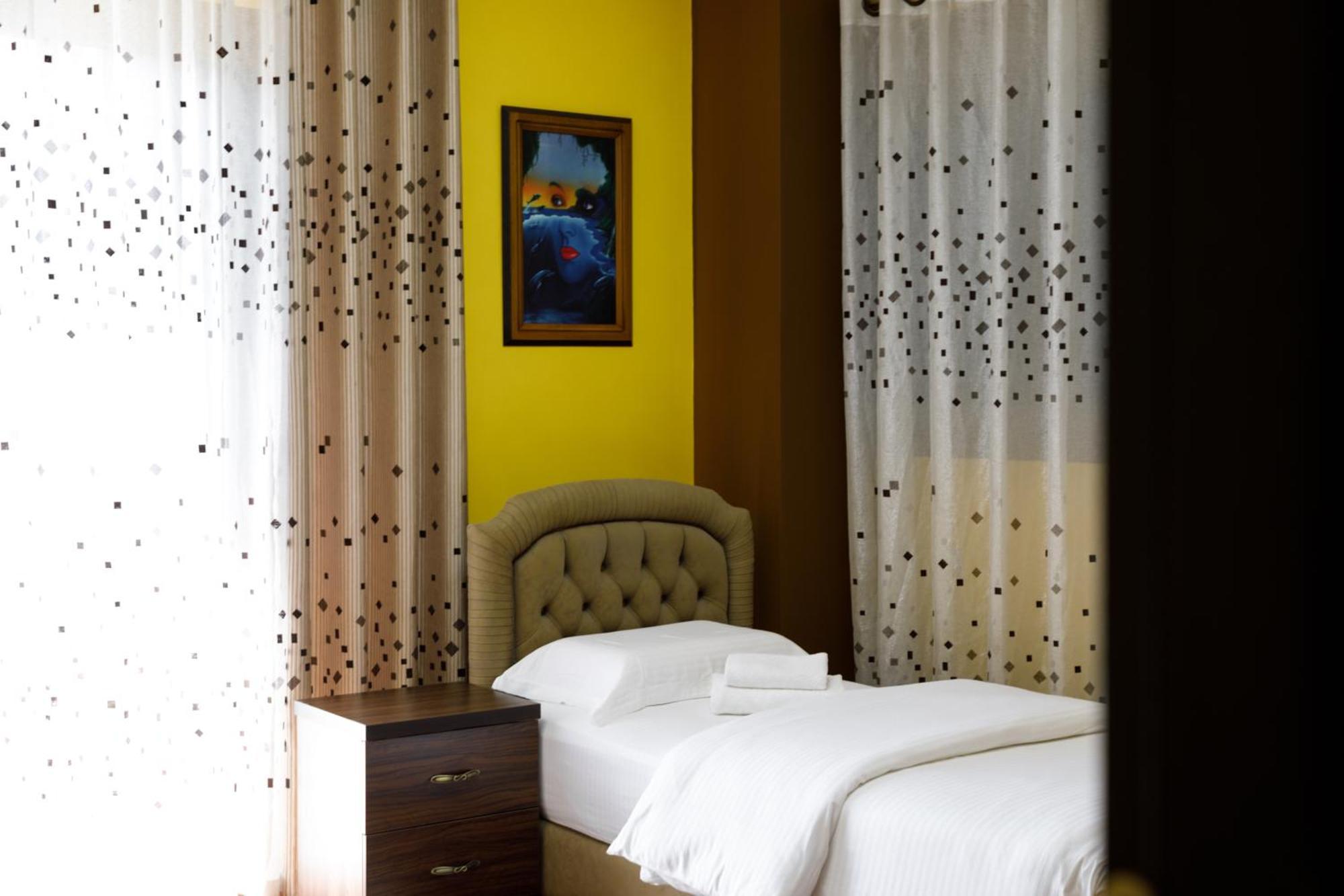 Bora Hotel Gjirokastër 外观 照片
