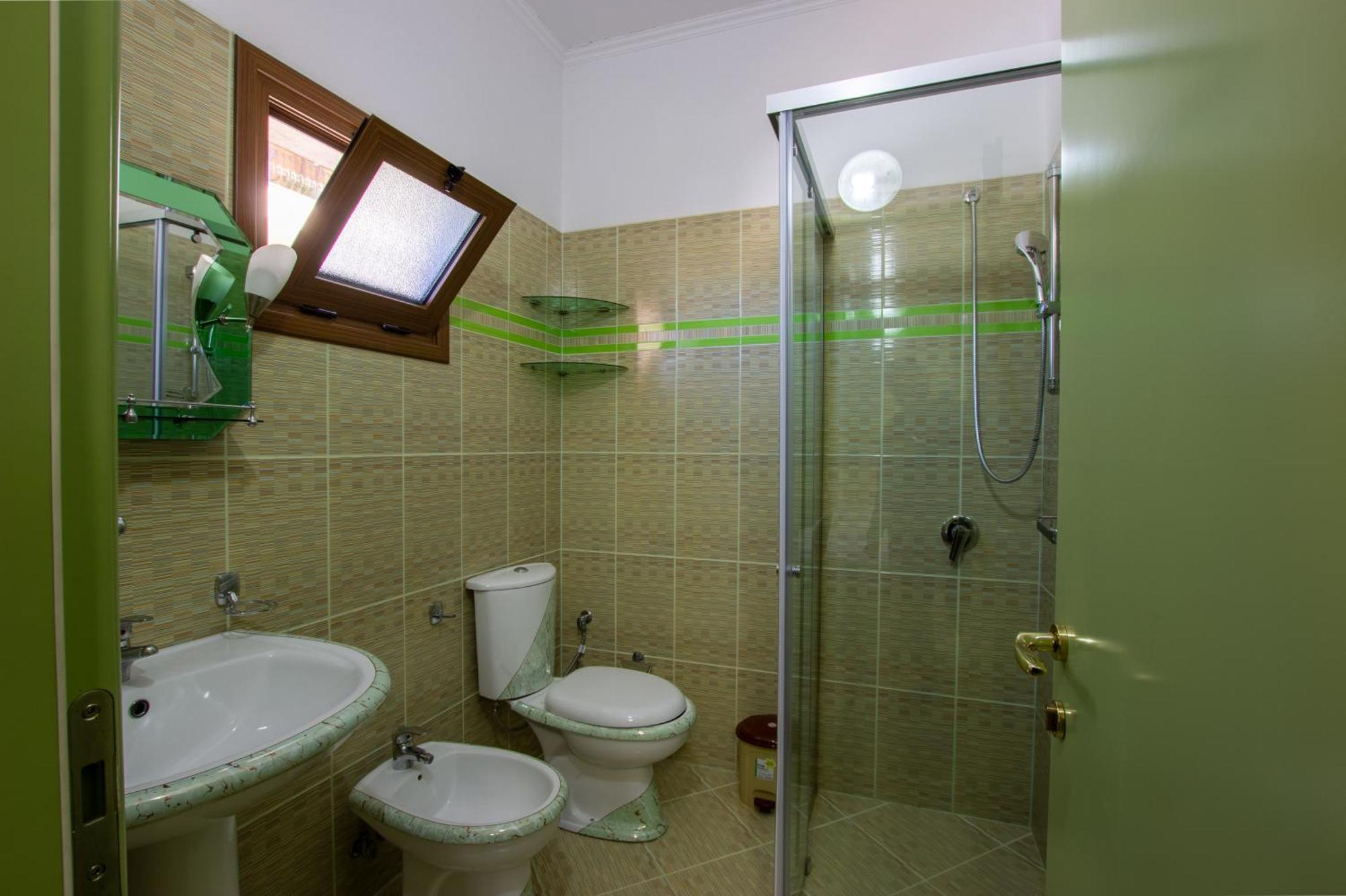 Bora Hotel Gjirokastër 外观 照片