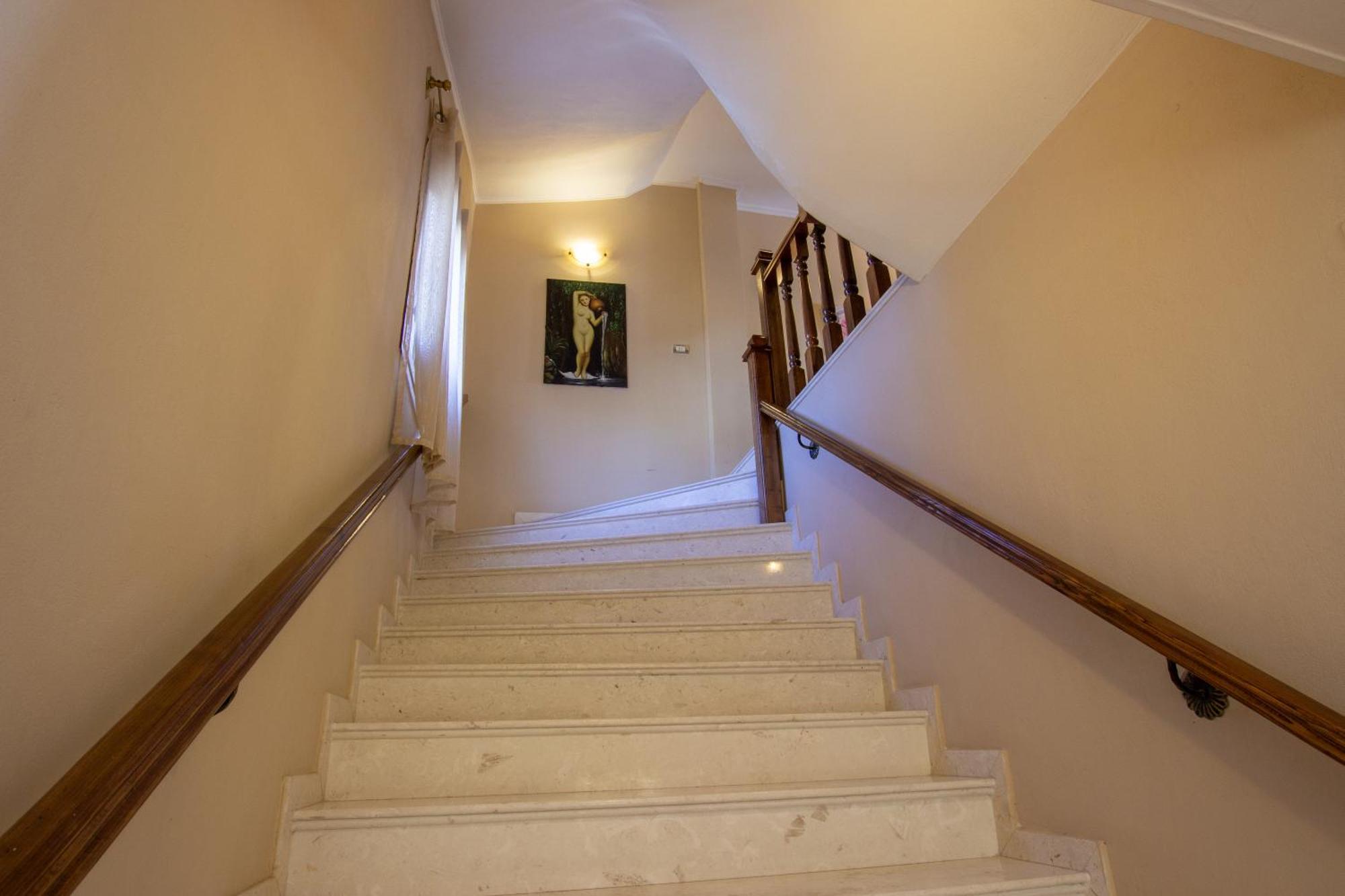 Bora Hotel Gjirokastër 外观 照片