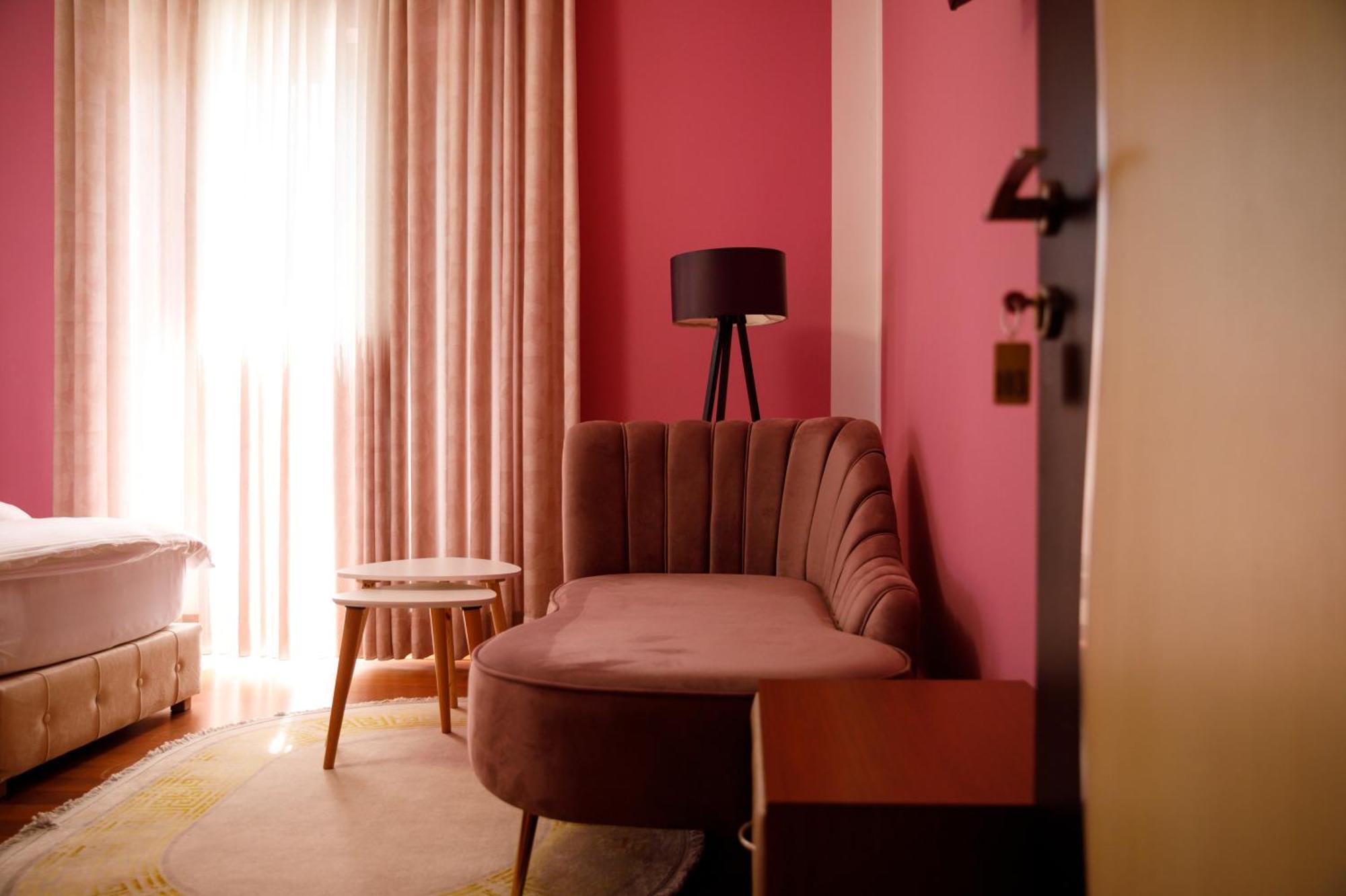 Bora Hotel Gjirokastër 外观 照片