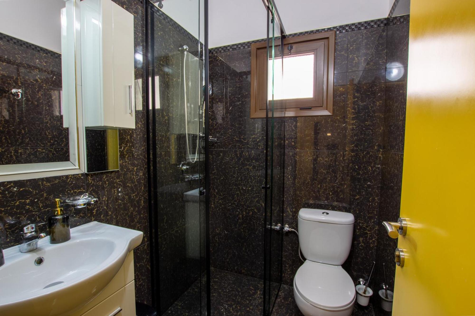 Bora Hotel Gjirokastër 外观 照片