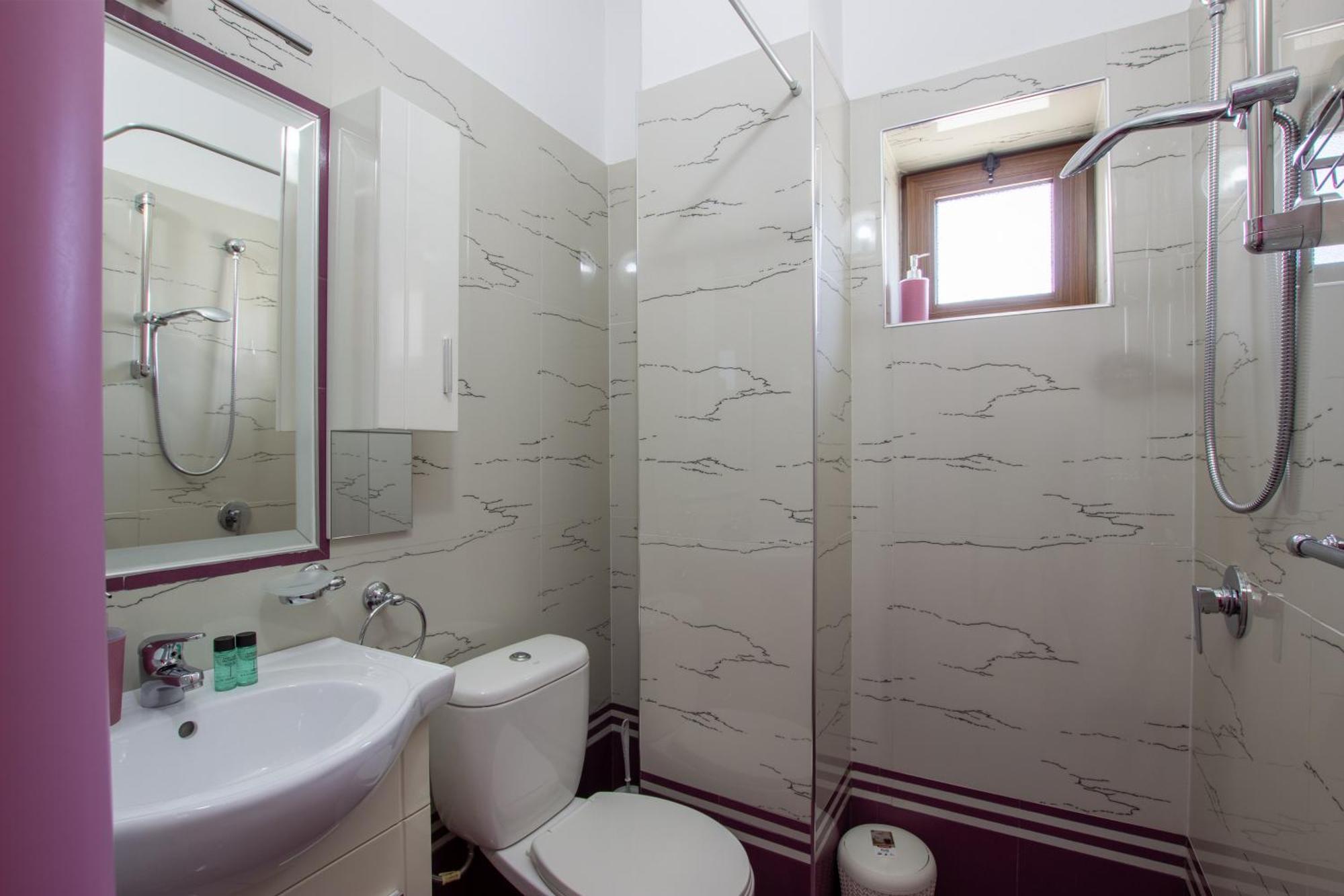 Bora Hotel Gjirokastër 外观 照片